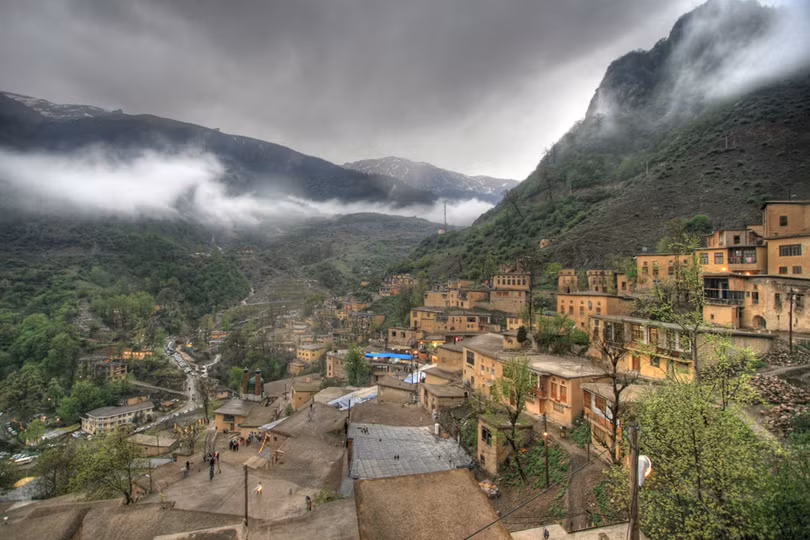 Nơi người dân đi lại trên mái nhà nghìn năm ở Iran