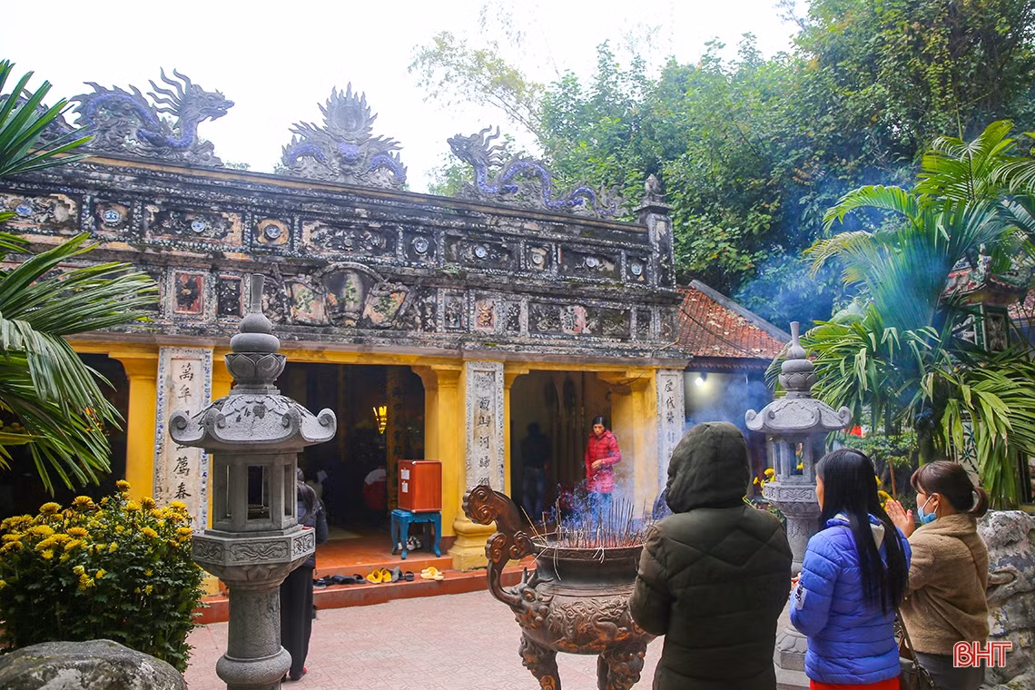 Ngắm đền thờ Chế thắng phu nhân Nguyễn Thị Bích Châu trước thềm lễ giỗ 646 năm