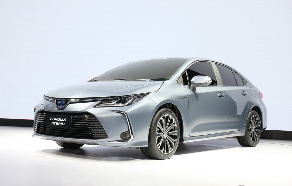 Toyota Corolla sedan 2020 ra mắt - trẻ trung, góc cạnh hơn