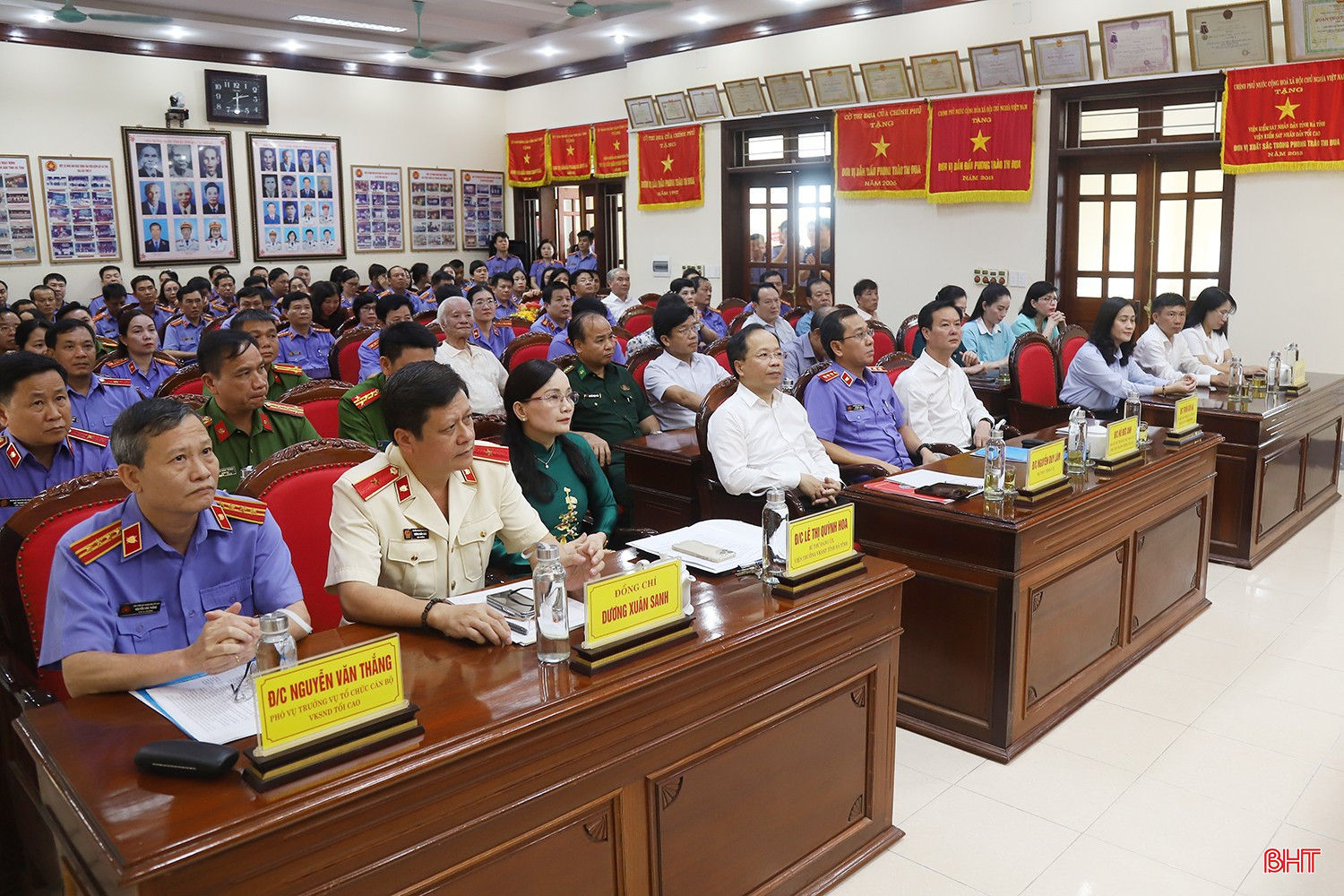 Các đại biểu dự lễ công bố. bqbht_br_l.jpg