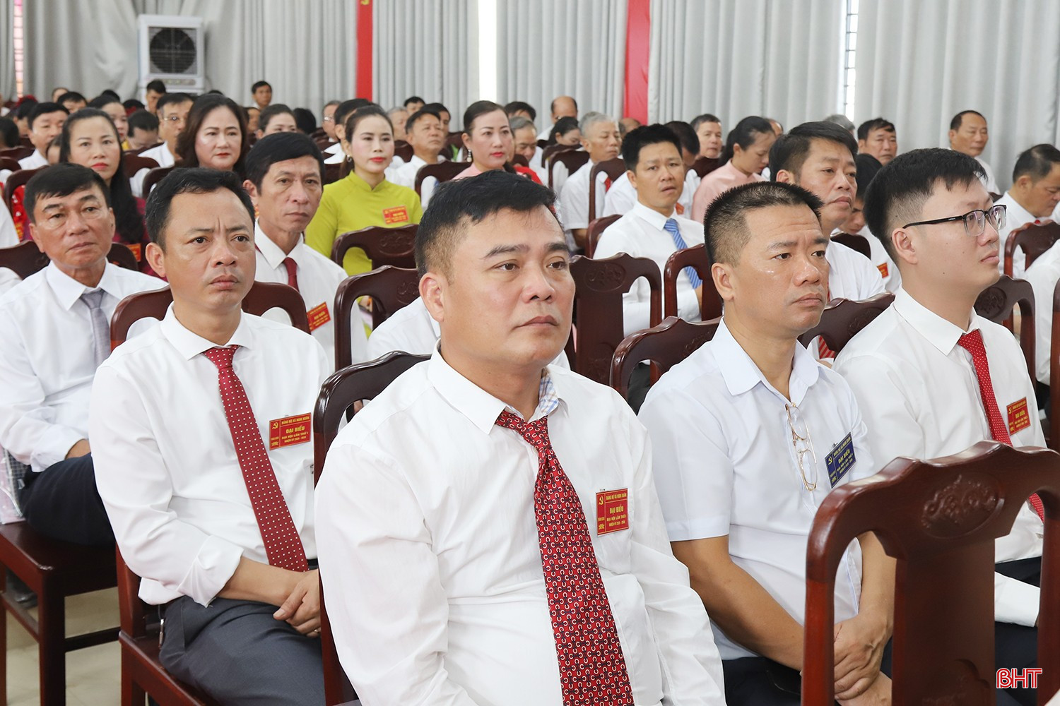 242 đại biểu đại diện cho 2.077 đảng viên trong toàn Đảng bộ dự đại hội. bqbht_br_3.jpg