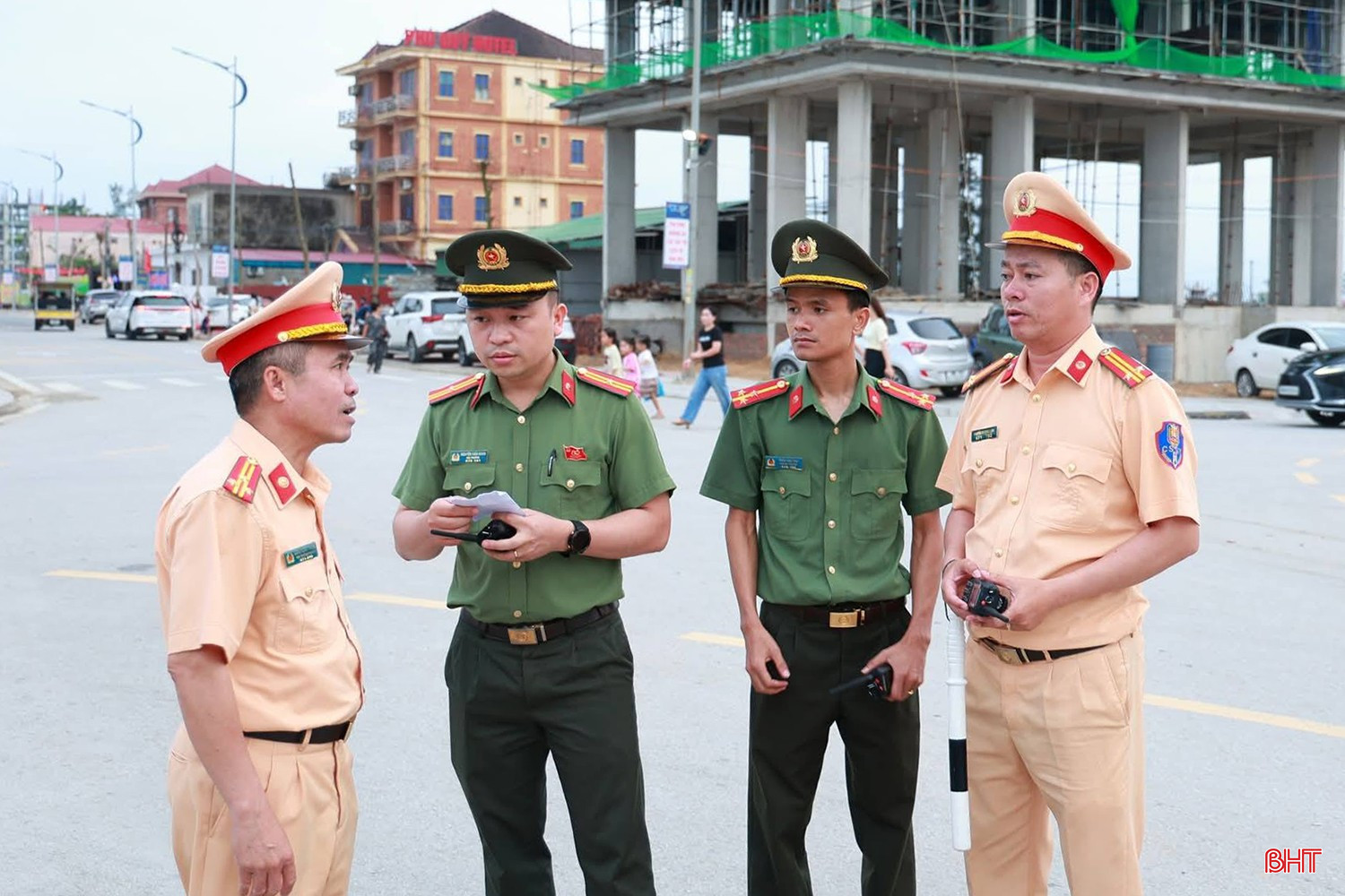 Lực lượng cảnh sát giao thông phối hợp với các lực lượng liên quan đảm bảo an toàn tuyệt đối cho các sự kiện diễn ra vào dịp nghỉ lễ.