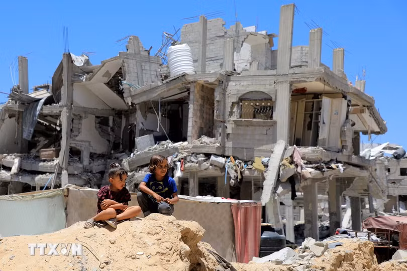 Cảnh tàn phá do xung đột Hamas-Israel tại thành phố Khan Younis, Dải Gaza. (Ảnh: THX/TTXVN)