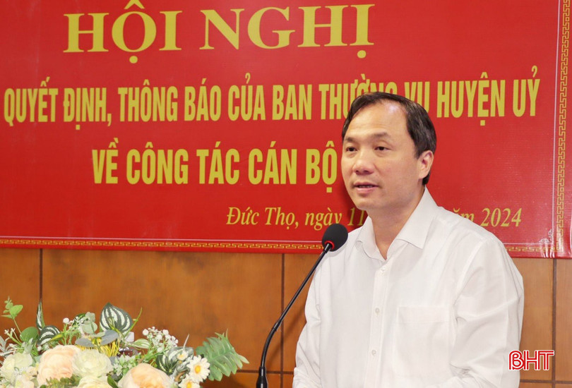 Đồng chí Hoàng Trung Dũng - Bí thư Tỉnh ủy phát biểu chúc mừng và giao nhiệm vụ. moi.jpeg
