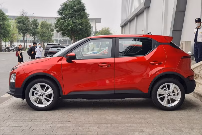 VinFast VF5 Plus là mẫu xe điện duy nhất trong phân khúc SUV cỡ A. Ảnh: Bối Hạ.