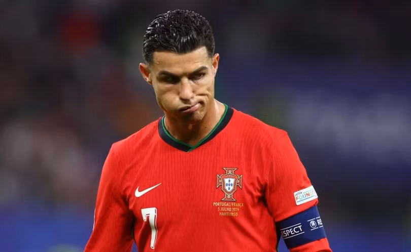 Ronaldo khép lại kỳ EURO cuối cùng trong sự nghiệp mà không ghi bàn nào.
