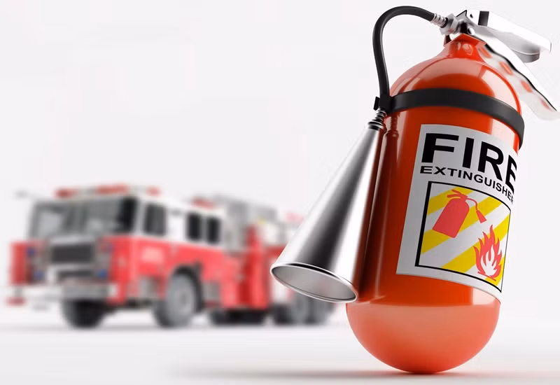 Sử dụng bình cứu hỏa nếu có