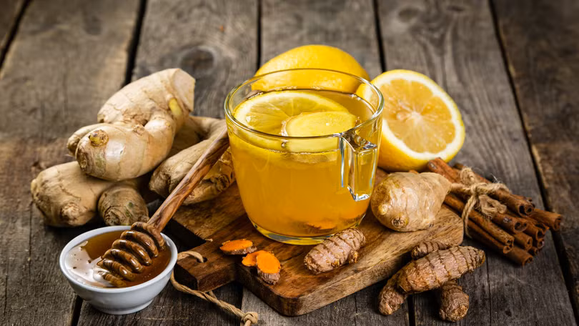 Trà chanh và gừng giúp giảm buồn nôn và viêm mạn tính.