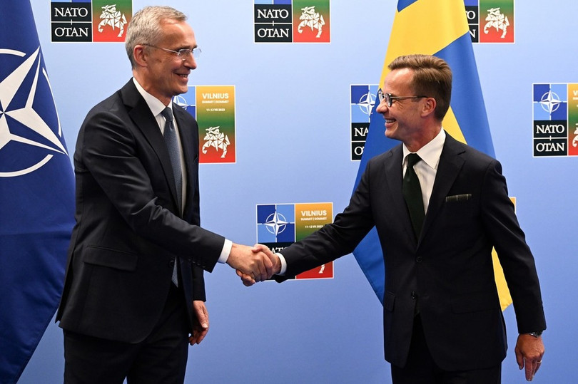 Tổng Thư ký NATO Jens Stoltenberg (trái) và Thủ tướng Thụy Điển Ulf Kristersson. (Nguồn: Bloomberg) Tổng Thư ký NATO Jens Stoltenberg (trái) và Thủ tướng Thụy Điển Ulf Kristersson. (Nguồn: Bloomberg)