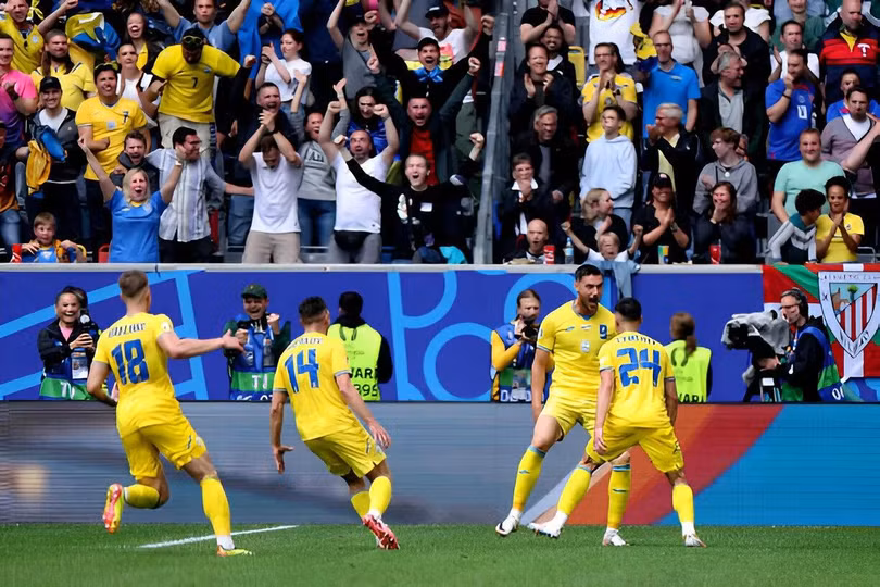 Khoảnh khắc vỡ òa cảm xúc của Ukraine.