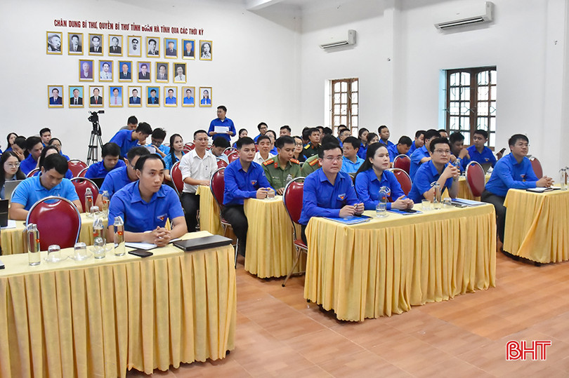 Đại biểu tham dự hội nghị. a1.jpg