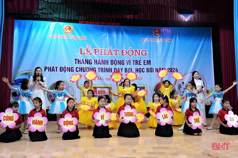 Chương trình văn nghệ tại lễ phát động. a2.jpg