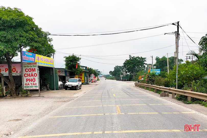 Tọa độ lửa La Khê ngày nào đang ngày càng phát triển thương mại, dịch vụ nhờ lợi thế từ tuyến đường Trường Sơn. 5.jpg