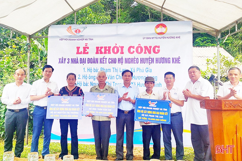 Huyện Hương Khê đã huy động các nguồn lực xây dựng mới 913 nhà ở kiên cố cho người dân với kinh phí hơn 55 tỷ đồng. 1.jpg
