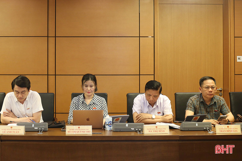 Đoàn ĐBQH Hà Tĩnh tham gia thảo luận tổ. 1.DoanHaTinh.JPG