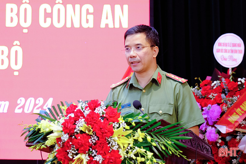 Đại tá Nguyễn Hồng Phong phát biểu tại buổi lễ. Đại tá Nguyễn Hồng Phong phát biểu.jpeg