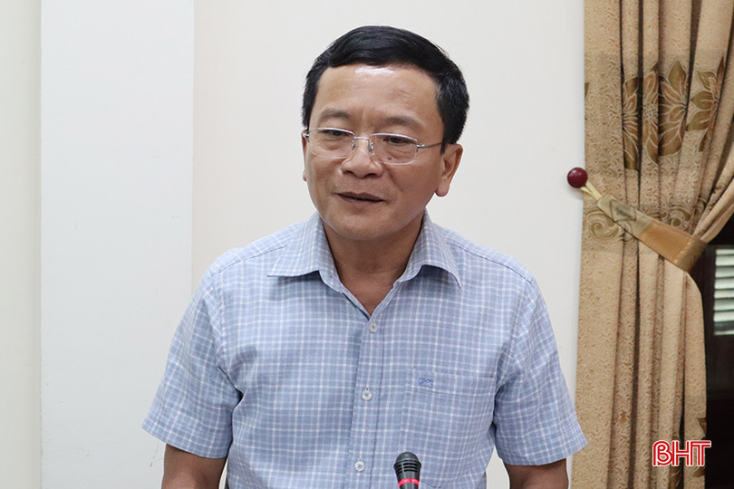 Phó Chủ tịch HĐND tỉnh Trần Văn Kỳ: Việc bãi bỏ Văn bản 3840/QĐ-UBND ngày 26/6/2017 của UBND tỉnh là cần thiết; đề nghị các sở, ngành nghiên cứu kỹ lưỡng và thực hiện các bước tiếp theo đảm bảo đúng quy định. IMG_5217.JPG