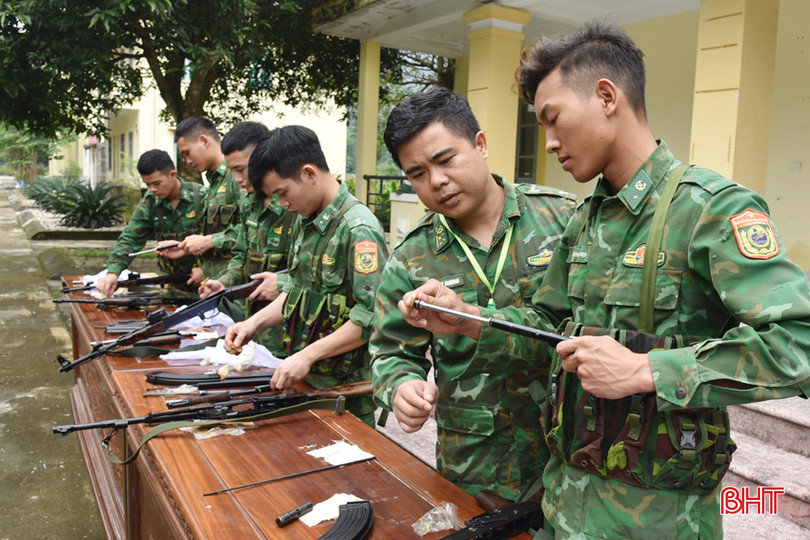 Những người lính đeo quân hàm xanh luôn đảm bảo đủ lực lượng, trang bị, vũ khí, phương tiện để sẵn sàng chiến đấu DSC_2342 - Copy.JPG