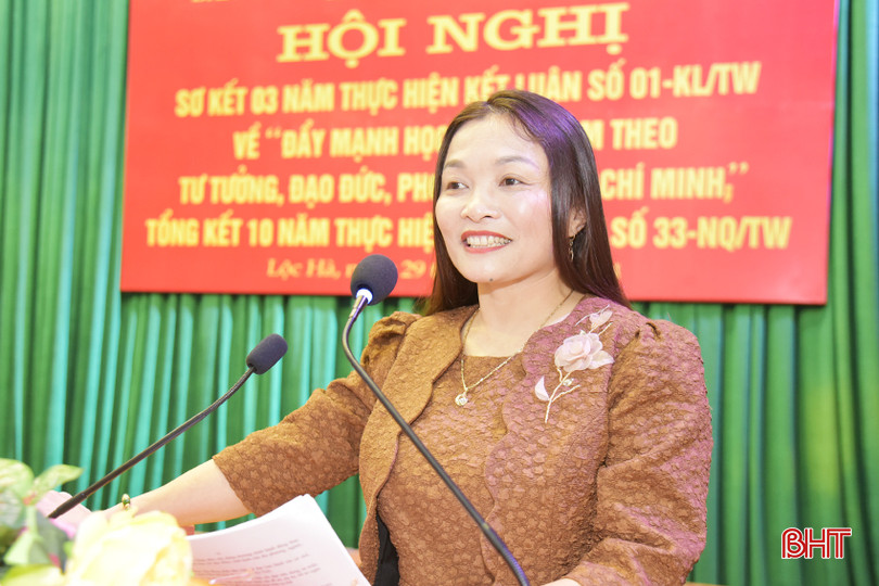 Phó Trưởng ban Thường trực Ban Tuyên giáo Tỉnh ủy Nguyễn Thị Hà Tân phát biểu chỉ đạo. DSC_4009 - Copy.JPG