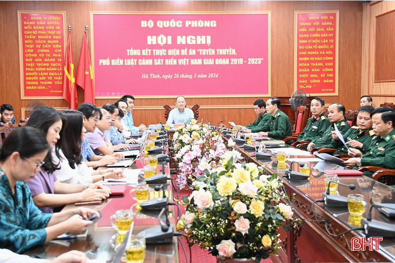 Các đại biểu tham gia tại điểm cầu Hà Tĩnh. DSC_4897 - Copy.JPG