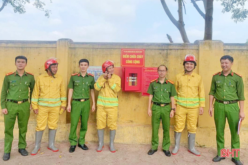 Xã Thạch Châu thành lập điểm chữa cháy công cộng gần chợ Phủ. 4 - Copy.jpg