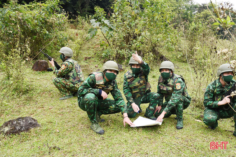 Những người lính trên mặt trận đấu tranh phòng, chống với các loại tội phạm của BĐBP Hà Tĩnh luôn nêu cao tinh thần thi đua lập công, đề cao cảnh giác, đảm bảo an toàn. DSC_8148 - Copy.JPG