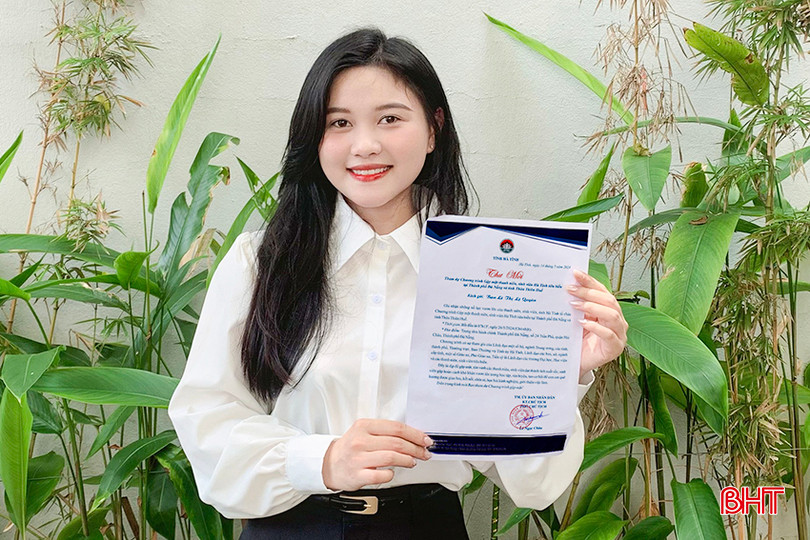 Bạn Lê Thị Lệ Quyên bày tỏ niềm vui khi được tham dự cuộc gặp mặt thanh niên, sinh viên Hà Tĩnh được tổ chức tại Đà Nẵng. az5467866215763_b33f3bc7f658b7004783eff5a1272d85.jpg