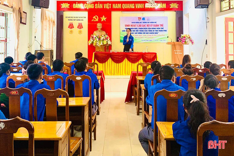 Sinh hoạt CLB Lý luận trẻ huyện Hương Khê. a436333107_823156356513541_2532591144035199034_n.jpg