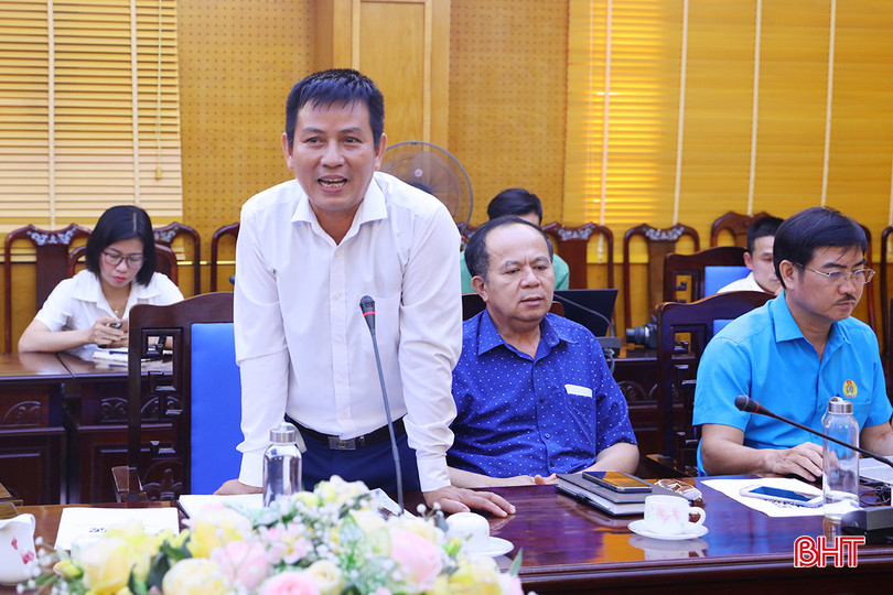 Đại biểu thảo luận về những khó khăn, vướng mắc trong thực hiện phong trào. aIMG_0666.jpg