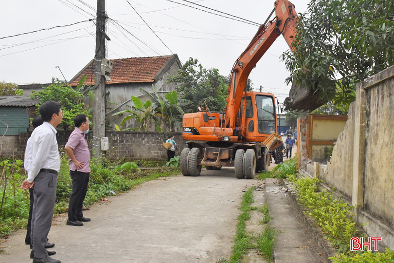 Phong trào học tập và làm theo gương Bác ở Lộc Hà được gắn với thực hiện nhiệm vụ cụ thể ở từng địa bàn. DSC_1523 - Copy.JPG