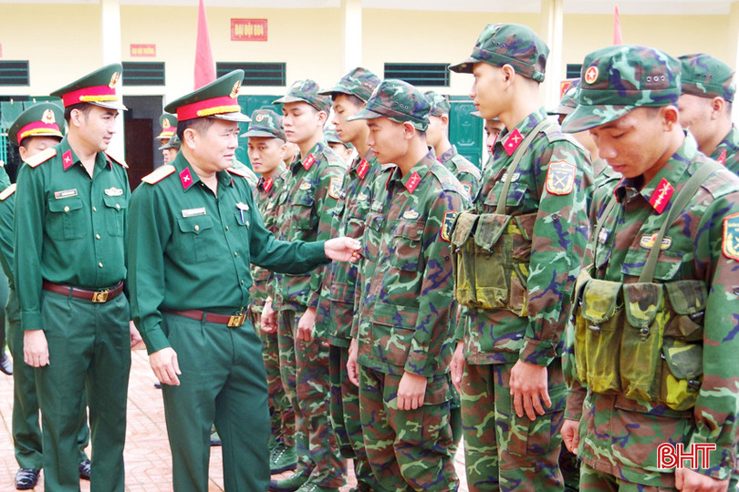 Đại tá Nguyễn Xuân Thắng - Chỉ huy trưởng Bộ CHQS tỉnh kiểm tra công tác sẵn sàng chiến đấu, xây dựng chính quy, chấp hành kỷ luật, kỷ cương quân đội tại các đơn vị trực thuộc. Anh 10 - Copy.jpg
