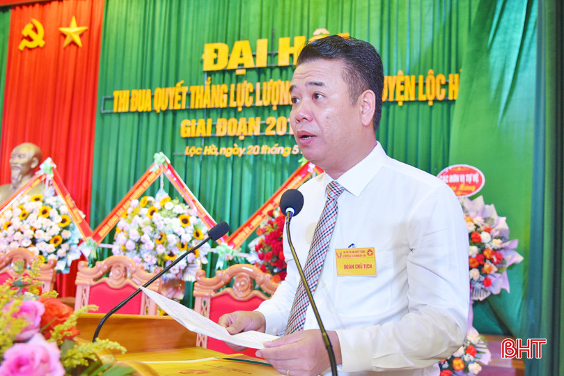 Chủ tịch UBND huyện Lộc Hà Nguyễn Việt Hùng khai mạc đại hội. DSC_6823 - Copy.JPG