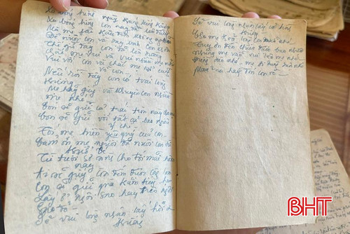 Những lá thư gửi mẹ chất chứa nỗi niềm của người con hiếu thảo, yêu thương mẹ hết lòng. z37.jpg