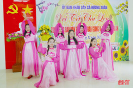 Bà con dân tộc Chứt ở Bản Giàng 2 vui đón Tết Cha Leng