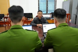 Khởi tố, bắt tạm giam lái tàu chở đá gây tai nạn ở hồ Thác Bà