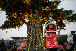 Thế giới trong ngày đầu năm Bính Ngọ