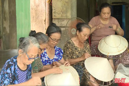 Giữ "lửa" nghề truyền thống ở Hà Tĩnh