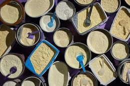 Pháp điều tra vụ 2 trẻ sơ sinh tử vong nghi liên quan sữa bột nhiễm độc