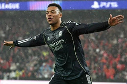 Real gặp lại Mourinho ở play-off Champions League