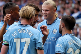 Haaland giúp Man City hạ Chelsea