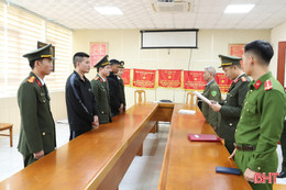 Khởi tố 2 đối tượng đưa 24 người trốn đi nước ngoài bằng đường biển