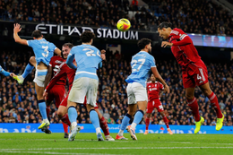 Liverpool khiếu nại trọng tài sau trận thua Man City