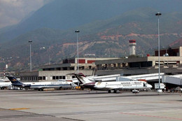 Nhiều hãng hàng không hủy chuyến bay khởi hành từ Venezuela sau cảnh báo của Mỹ