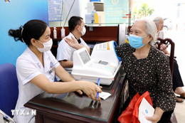 Từ năm 2026, người dân được khám sức khoẻ định kỳ miễn phí, đến 2030, miễn viện phí ở mức cơ bản