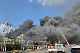 Cháy nhà máy sản xuất phụ tùng ôtô ở Hàn Quốc, ít nhất 10 người thiệt mạng 