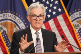 Fed giữ nguyên lãi suất