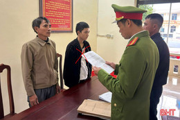 Đặt mua pháo nổ qua Facebook, bị lừa chiếm đoạt tiền