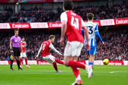 Arsenal tái chiếm đỉnh bảng Ngoại hạng Anh