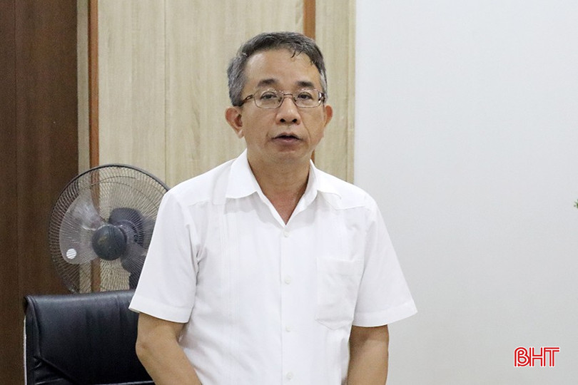 Chủ nhiệm Ủy ban Kiểm tra Tỉnh ủy Hà Văn Trọng: Cần xem xét tiềm năng lợi thế từng địa bàn để đưa ra khu vực phát triển phù hợp, các khu vực phát triển cần tính toán đến sự tương hỗ lẫn nhau. IMG_8010.JPG