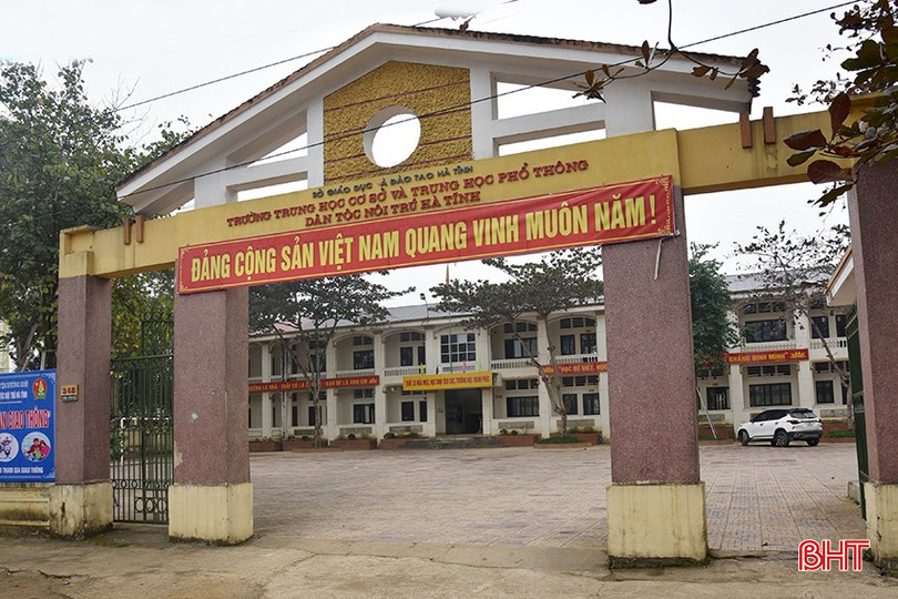 Suốt chặng đường đã qua, Trường THCS&THPT Dân tộc nội trú Hà Tĩnh luôn thực hiện tốt sứ mệnh của mình trong việc chăm sóc, giáo dục, bồi dưỡng con em đồng bào dân tộc thiểu số trên địa bàn. bqbht_br_dsc-4366.jpg